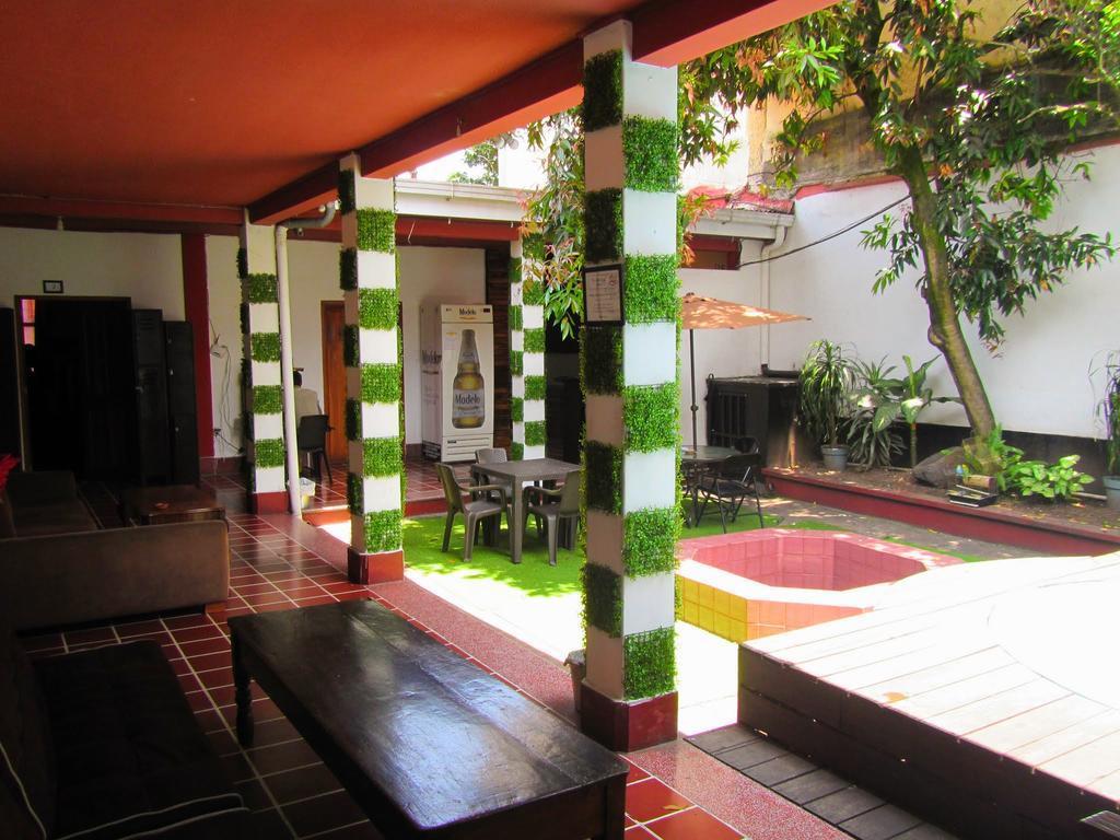 Capsule Hostel Guatemala City Exteriör bild
