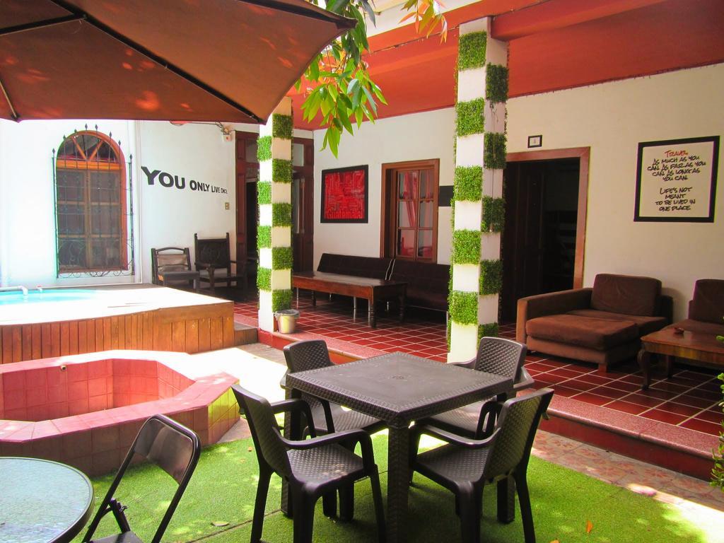 Capsule Hostel Guatemala City Exteriör bild