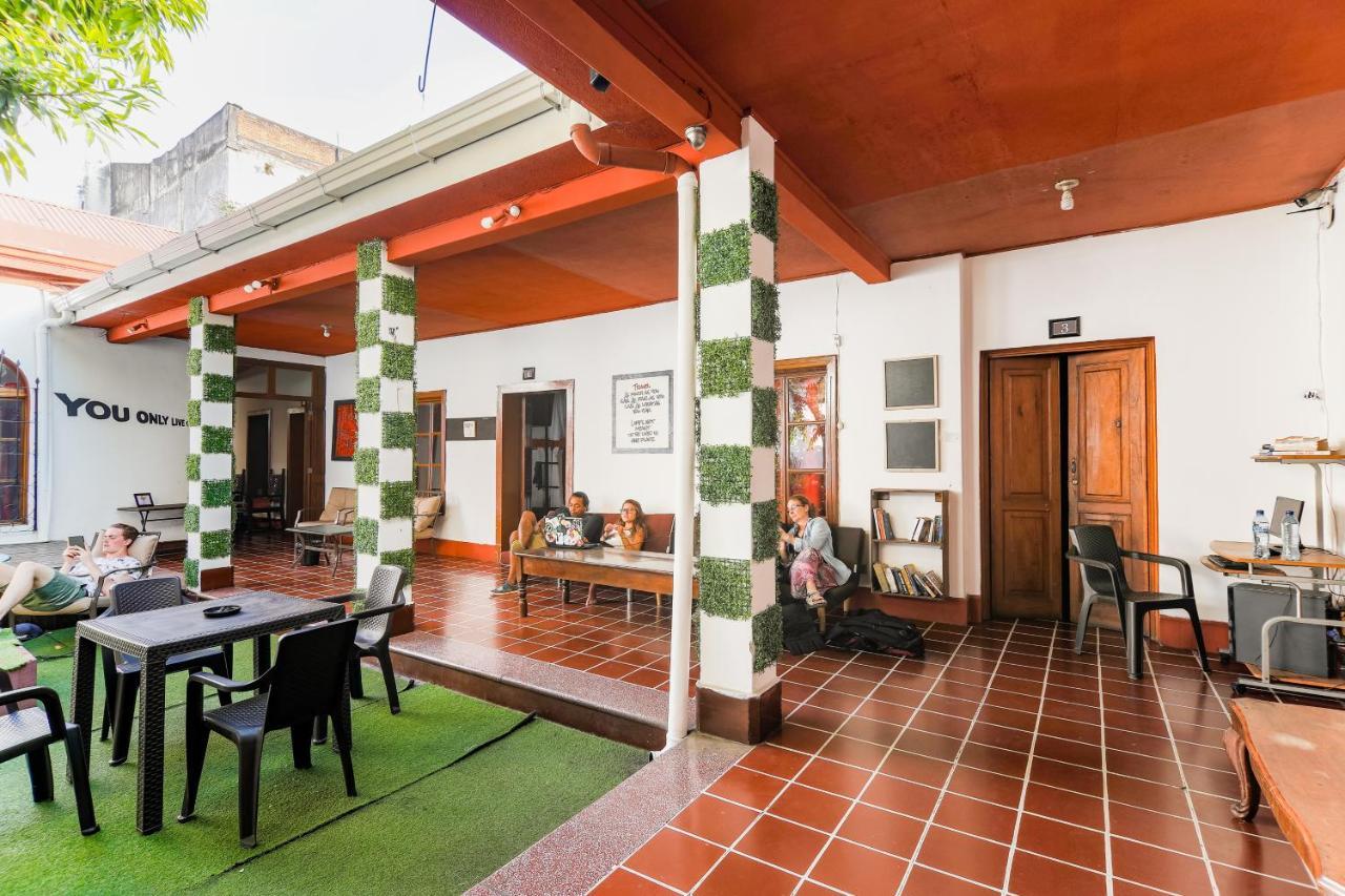 Capsule Hostel Guatemala City Exteriör bild