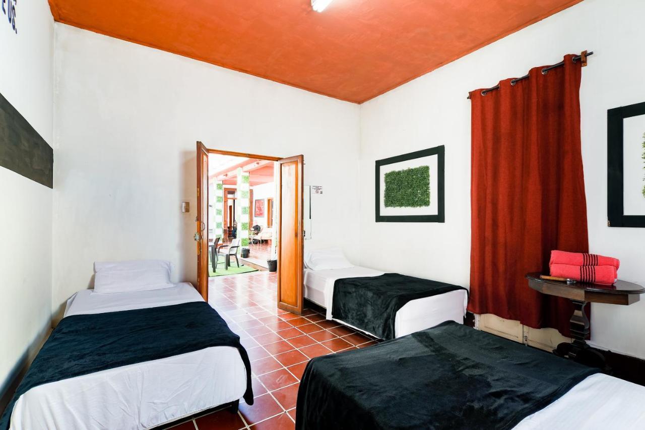 Capsule Hostel Guatemala City Exteriör bild